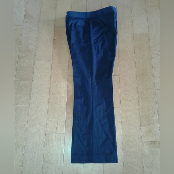 Talbots Women's Sz 10 Wool Blend Trouser dress Pants black gray Pinstriped - Picture 3 of 6